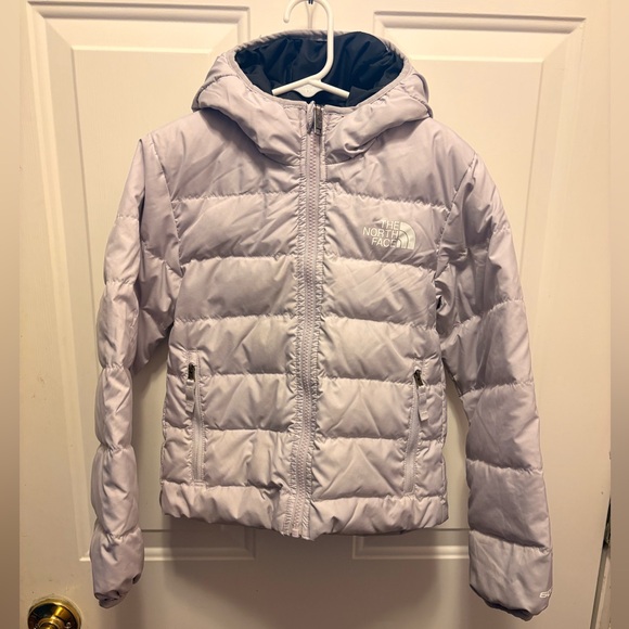 Girls The North Face Reversible Lavender Puffer Coat - Picture 2 of 13